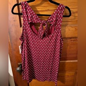 Old navy NWT women’s tank top